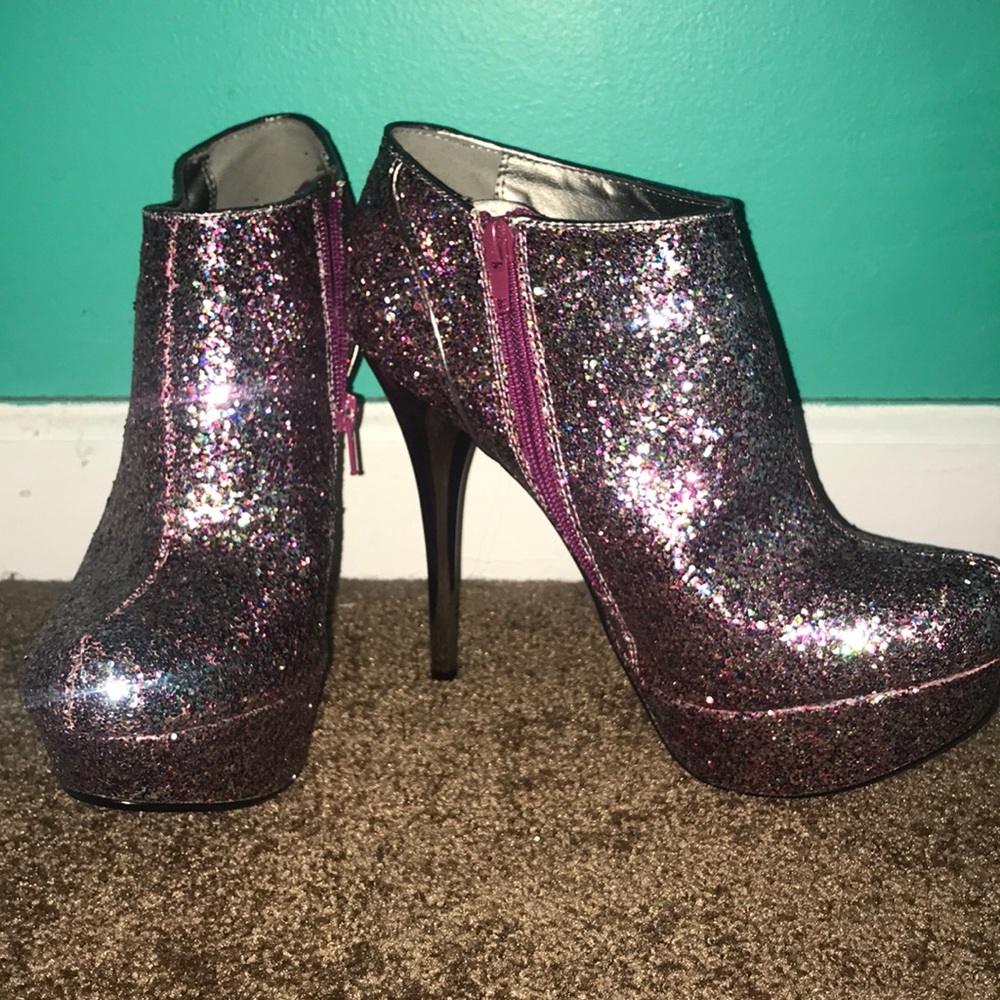 Glittered Size 9 platform heels